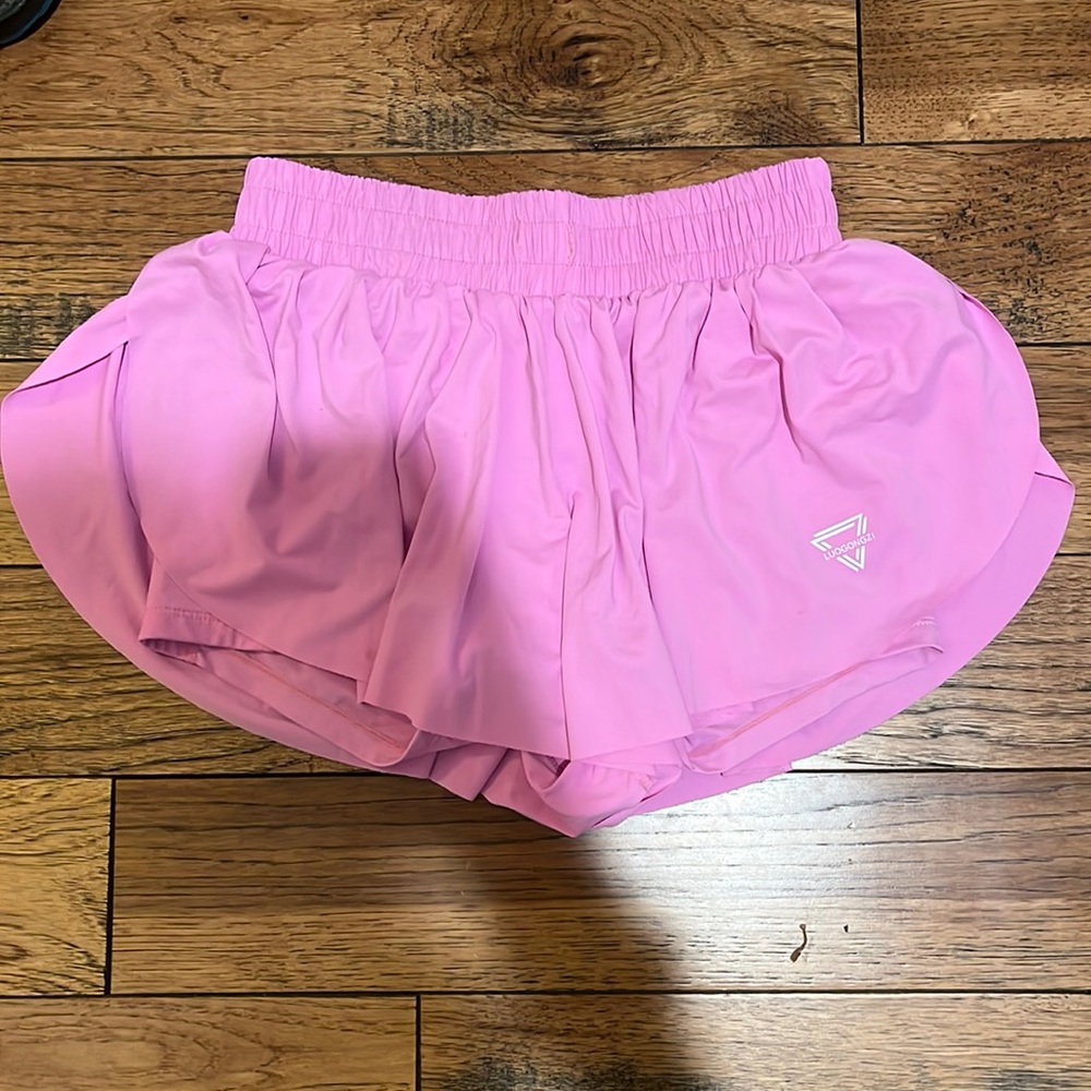 pink flowy shorts